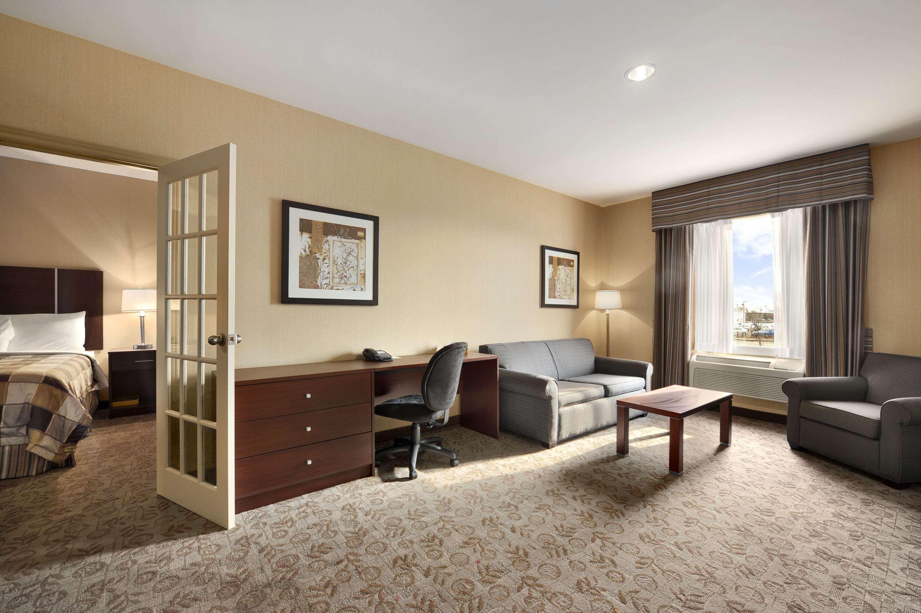 Days Inn By Wyndham Brampton Exterior foto
