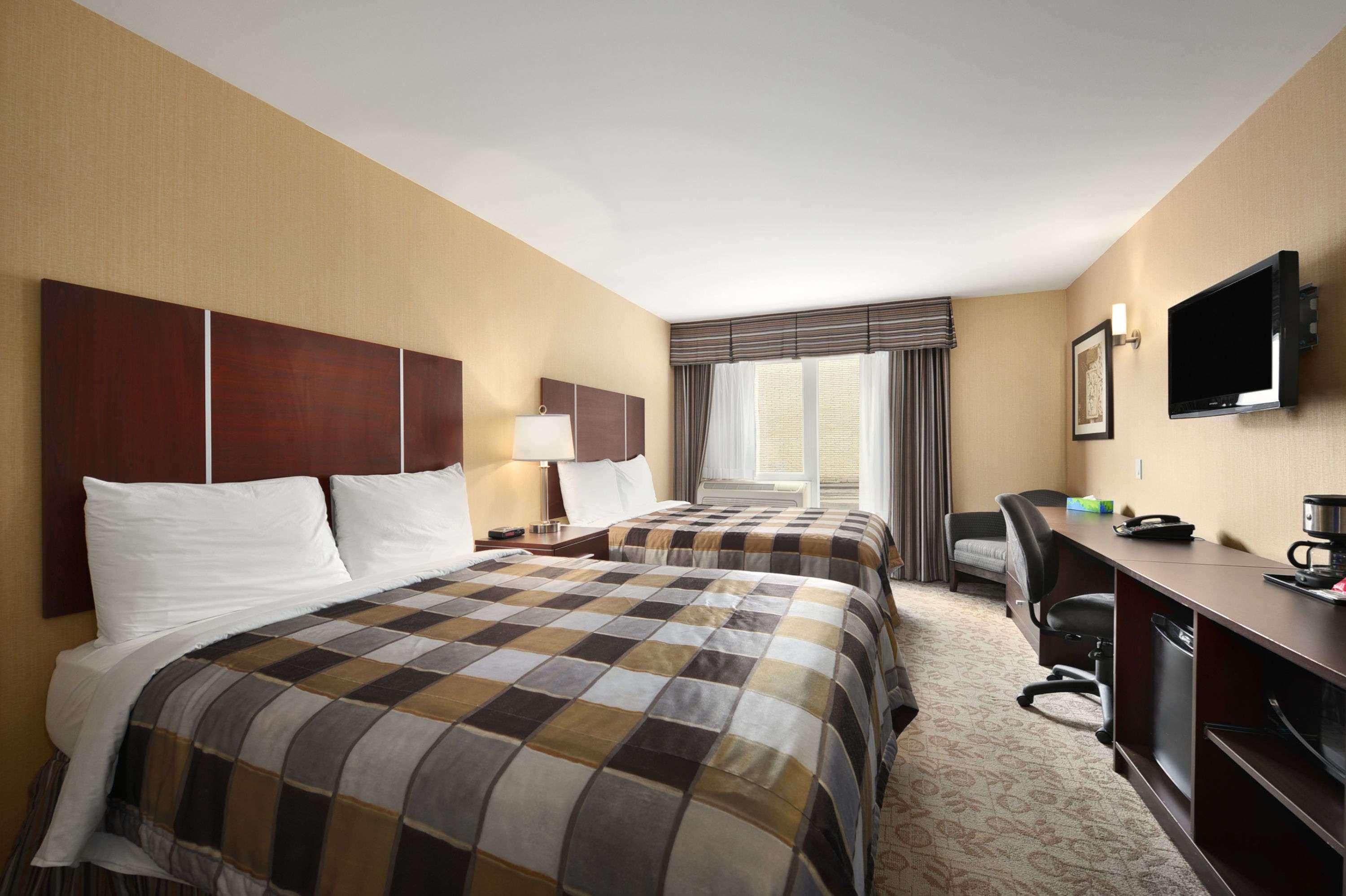Days Inn By Wyndham Brampton Exterior foto
